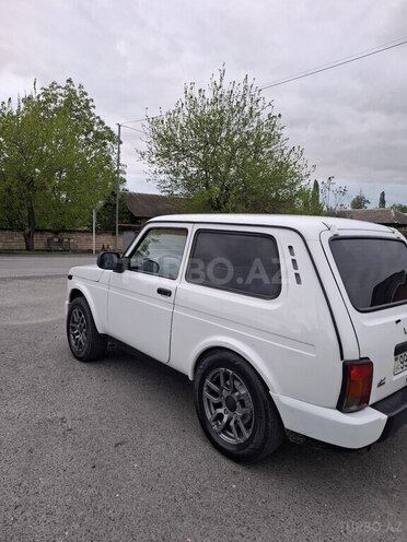 LADA (VAZ) Niva 2018, 180,000 km - 1.7 l - Qax