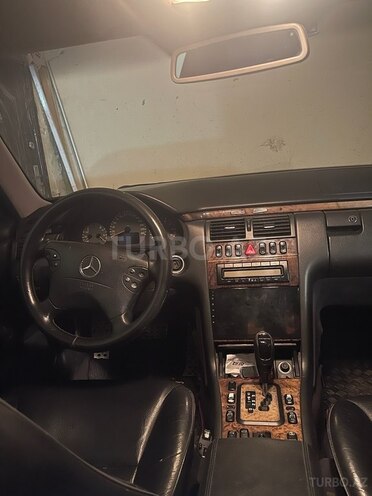 Mercedes E 280 2000, 323,000 km - 2.8 l - Bakı