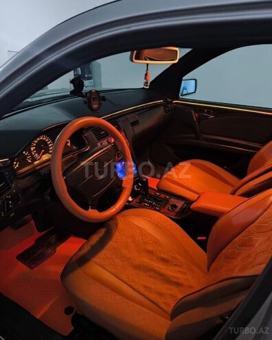 Mercedes E 240 1997, 390,000 km - 2.4 l - Bakı