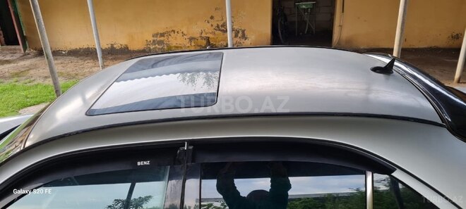Mercedes E 230 1996, 626,185 km - 2.3 l - Sabirabad