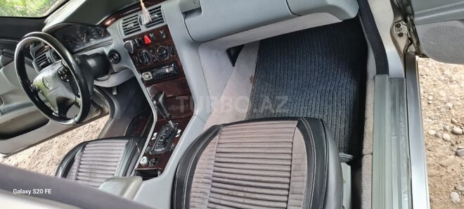 Mercedes E 230 1996, 626,185 km - 2.3 l - Sabirabad