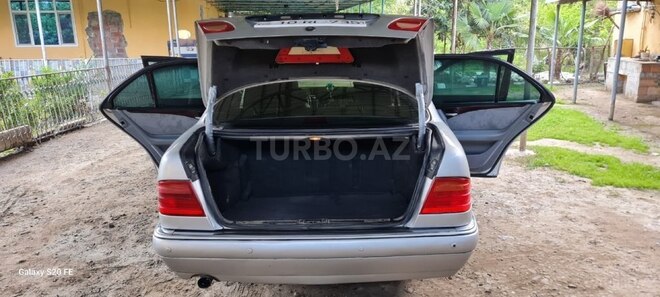 Mercedes E 230 1996, 626,185 km - 2.3 l - Sabirabad