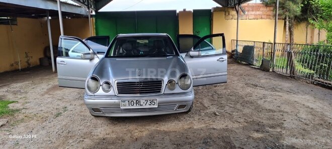 Mercedes E 230 1996, 626,185 km - 2.3 l - Sabirabad