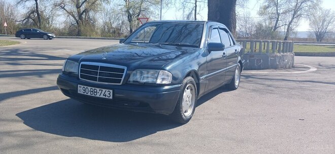 Mercedes C 180 1995, 256,563 km - 1.8 л - Qəbələ