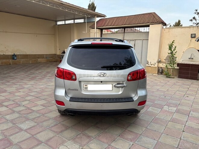 Hyundai Santa Fe-8