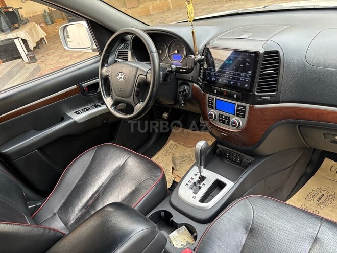 Hyundai Santa Fe-5