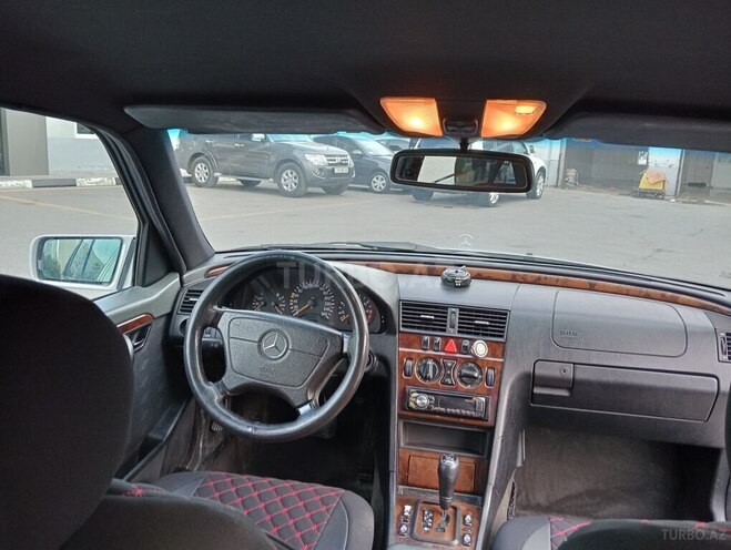 Mercedes C 230 2000, 310,512 km - 2.3 l - Sumqayıt