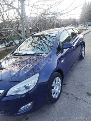Opel Astra 2011, 305,000 km - 1.3 l - Mingəçevir