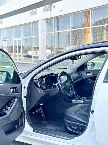 Kia Optima-12