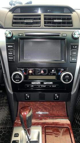 Toyota Camry-17