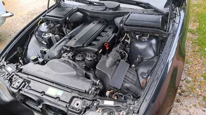 BMW 525 2003, 299,071 km - 2.5 l - Bakı
