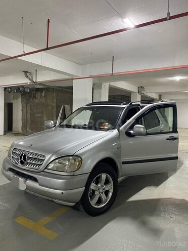 Mercedes ML 320 4MATIC 1999, 229,000 km - 3.2 l - Bakı