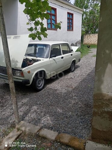 LADA (VAZ) 2107 2001, 87,458 km - 1.3 l - Salyan