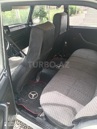 LADA (VAZ) 2107 2001, 87,458 km - 1.3 l - Salyan