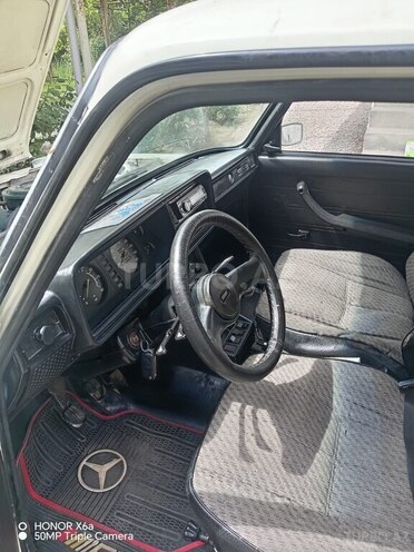 LADA (VAZ) 2107 2001, 87,458 km - 1.3 l - Salyan