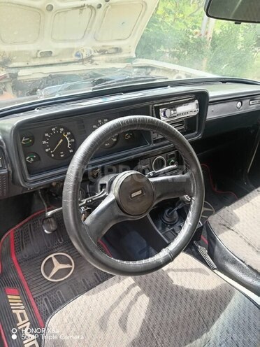 LADA (VAZ) 2107 2001, 87,458 km - 1.3 l - Salyan
