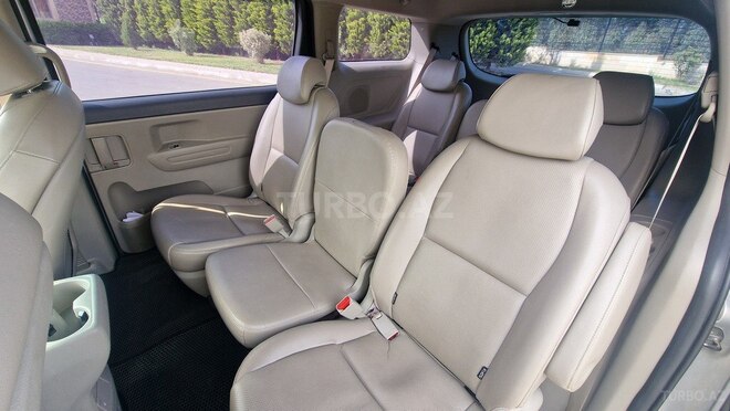 Kia Carnival 2014, 392,000 km - 2.2 l - Naftalan