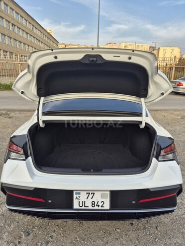 Hyundai Elantra 2024, 7,700 km - 1.5 l - Bakı