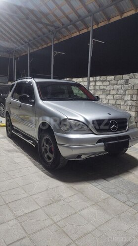Mercedes ML 270 4MATIC 2002, 370,000 km - 2.7 l - Bakı