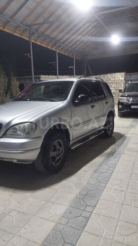 Mercedes ML 270 4MATIC 2002, 370,000 km - 2.7 l - Bakı