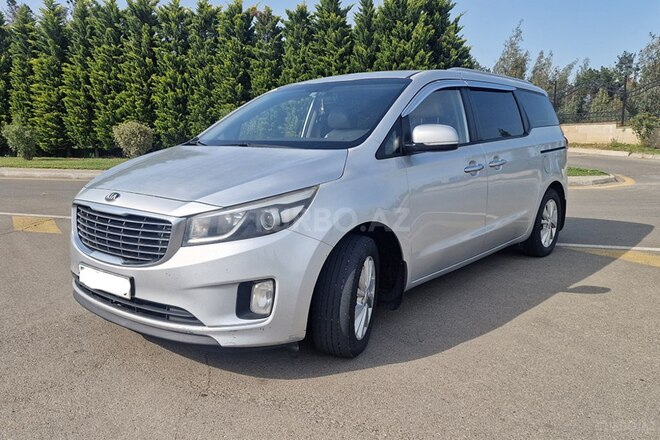 Kia Carnival 2014, 392,000 km - 2.2 l - Naftalan