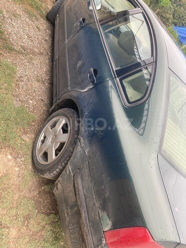 Volkswagen Passat 1996, 416,309 km - 1.8 l - Qusar