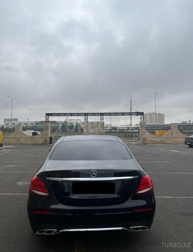 Mercedes E 220 d 2017, 211,500 km - 2.0 l - Bakı