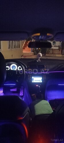 Mercedes E 220 d-11