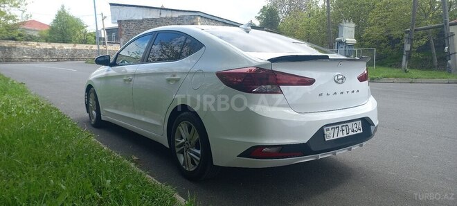 Hyundai Elantra 2019, 125,000 km - 2.0 l - Qax