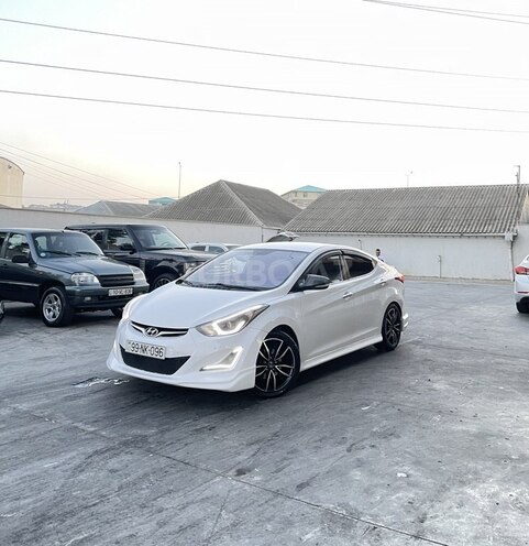 Hyundai Avante 2015, 250,000 km - 1.6 l - Şirvan