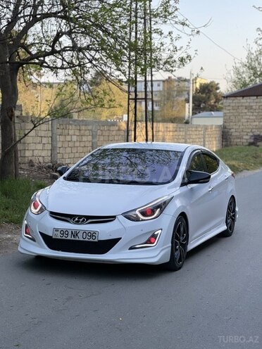 Hyundai Avante 2015, 250,000 km - 1.6 l - Şirvan