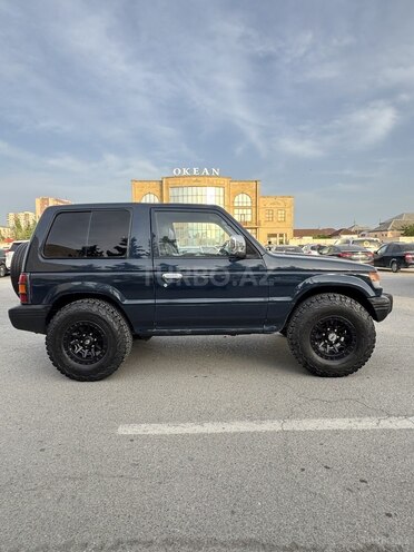 Mitsubishi Pajero 1997, 300,000 km - 2.4 л - Sumqayıt