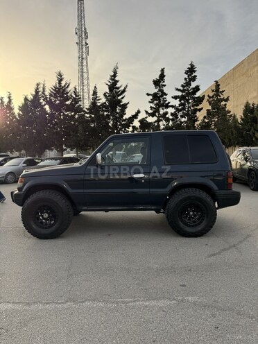 Mitsubishi Pajero 1997, 300,000 km - 2.4 л - Sumqayıt