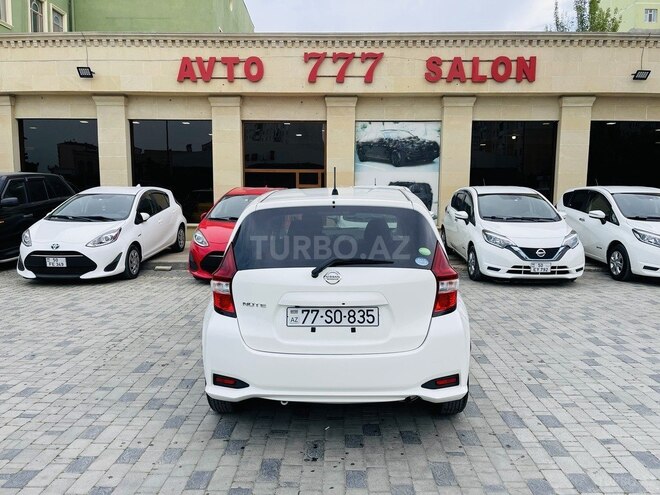 Nissan Note-7