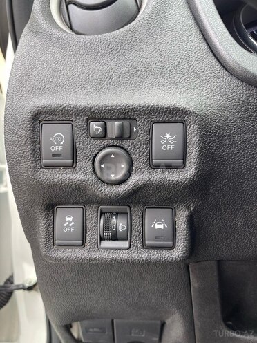 Nissan Note-17