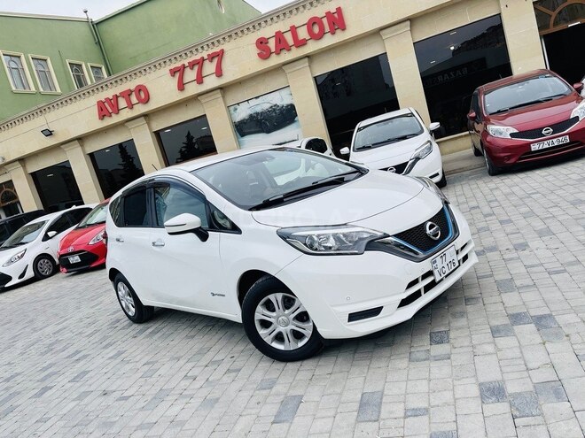 Nissan Note-2