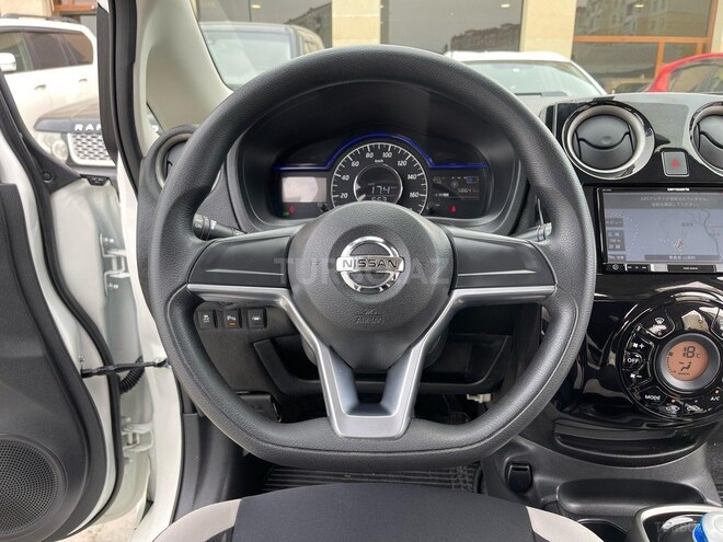 Nissan Note-10