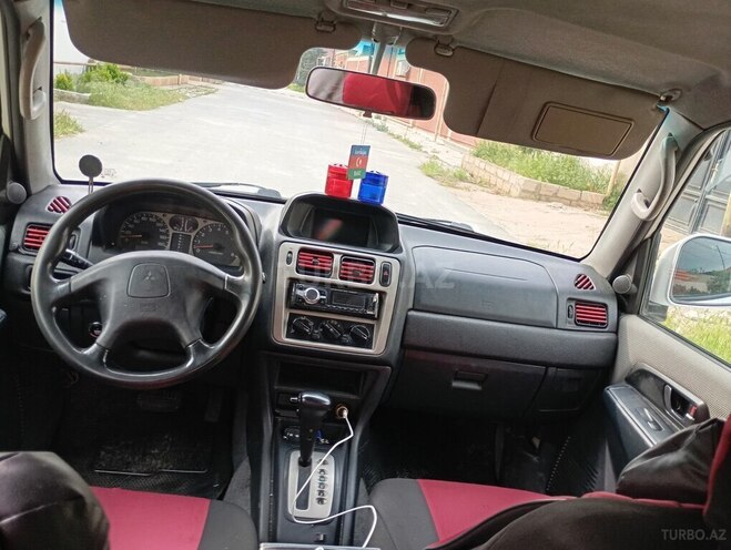 Mitsubishi Pajero io 1999, 370,000 km - 1.8 л - Bakı