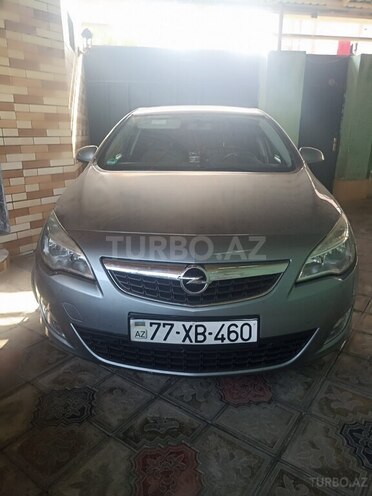 Opel Astra 2011, 165,000 km - 1.4 l - Bakı