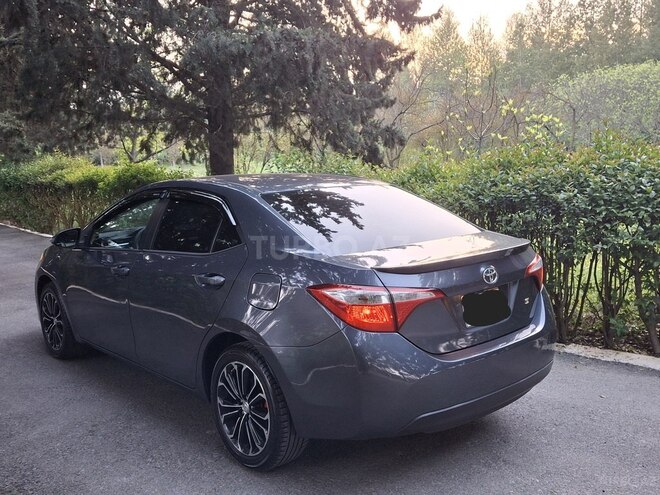 Toyota Corolla 2015, 76,000 km - 1.8 l - Bakı