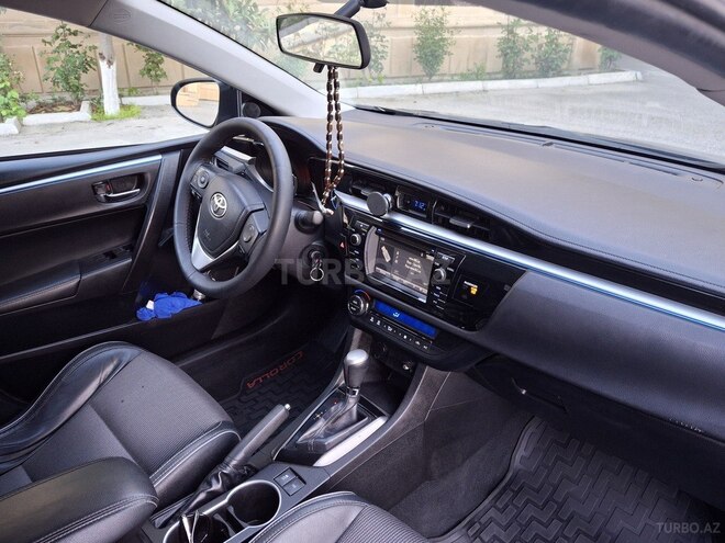 Toyota Corolla 2015, 76,000 km - 1.8 l - Bakı