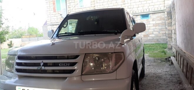 Mitsubishi Pajero io 2000, 151,000 km - 2.0 l - Oğuz