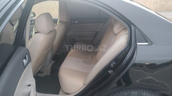 Hyundai Sonata-5