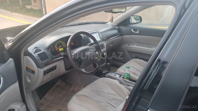 Hyundai Sonata-4