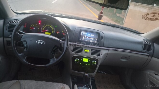 Hyundai Sonata-6
