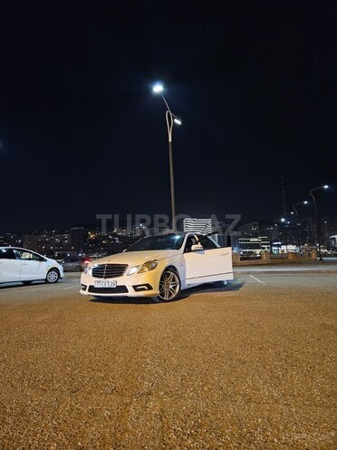 Mercedes E 350 2009, 295,000 km - 3.5 l - Bakı