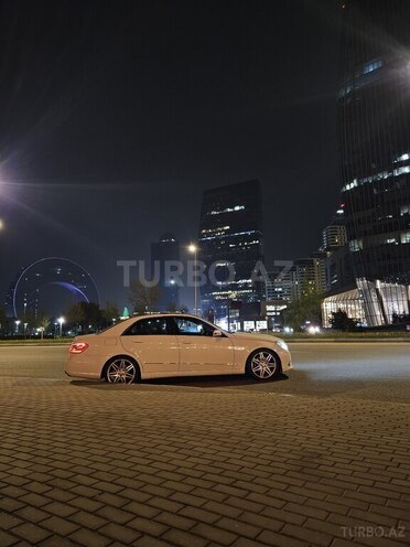 Mercedes E 350 2009, 295,000 km - 3.5 l - Bakı