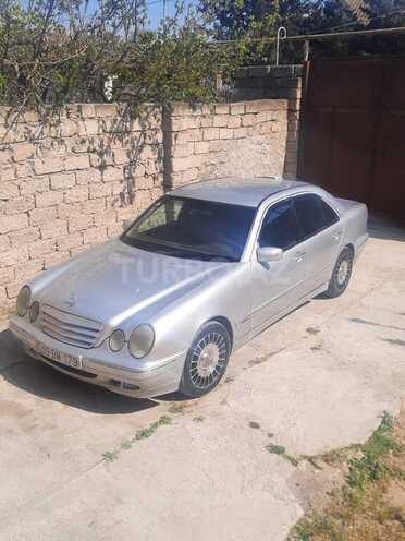 Mercedes E 220 d 2000, 425,000 km - 2.2 l - Bakı