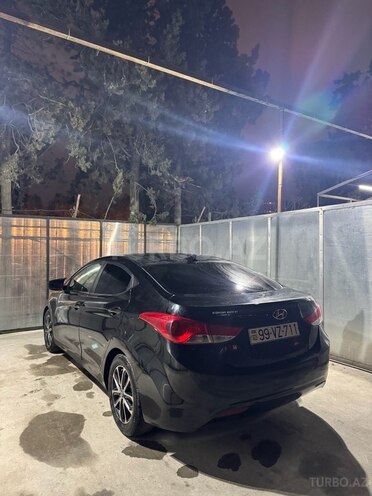 Hyundai Elantra 2011, 320,000 km - 1.8 l - Bakı