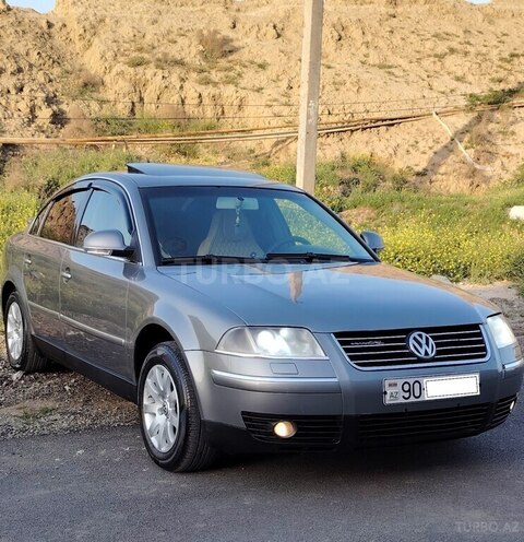 Volkswagen Passat 2004, 234,312 km - 1.8 л - Bakı